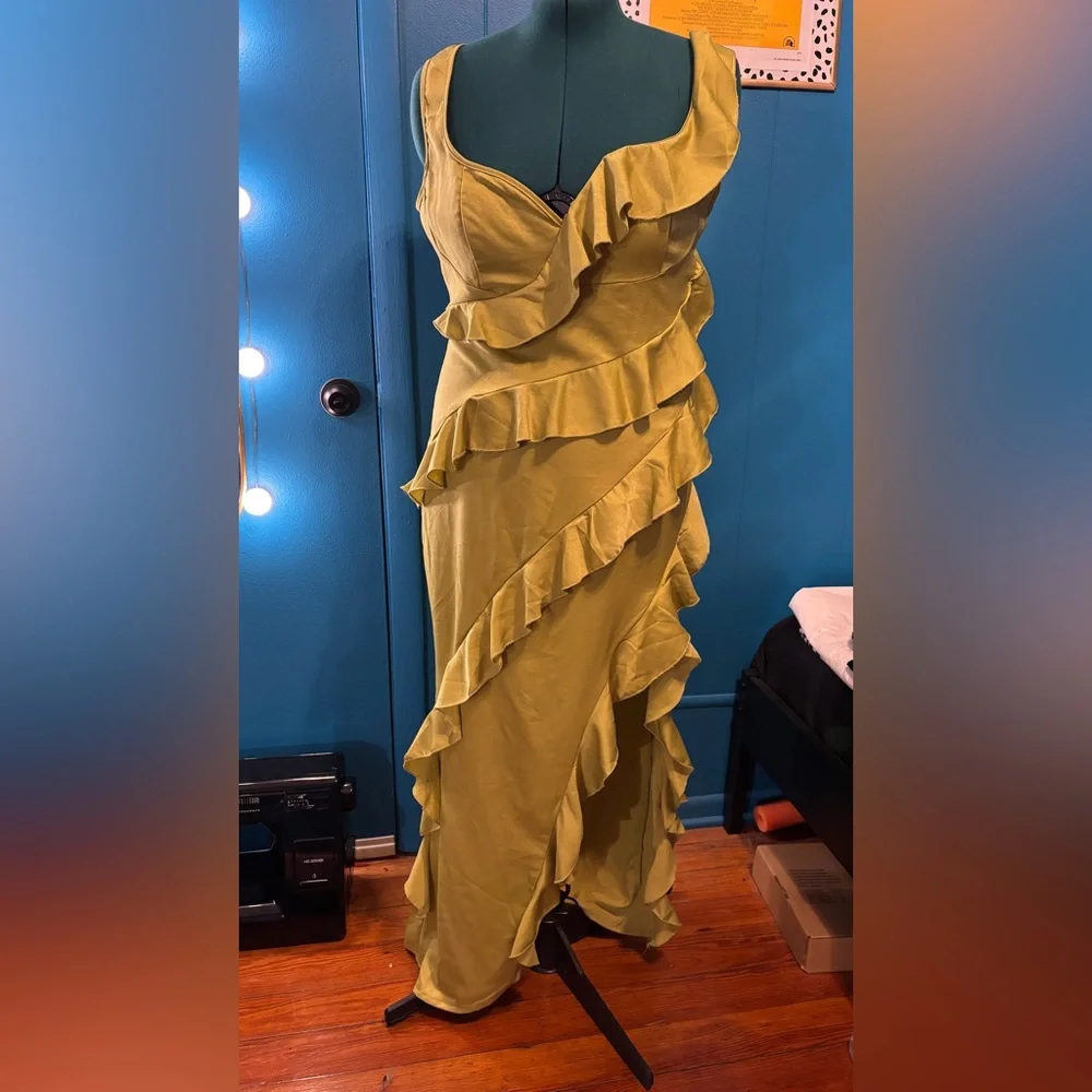 Green Ruffle Gown - Picture 1 of 6